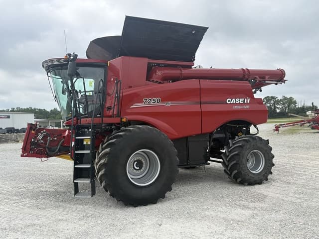 Image of Case IH 7250 equipment image 2