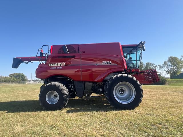 Image of Case IH 7250 equipment image 1