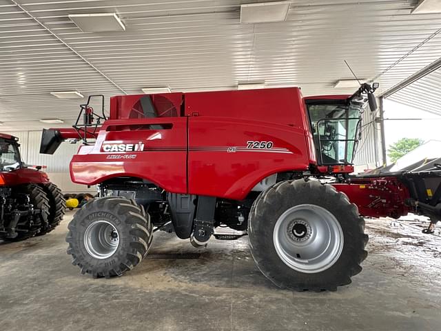 Image of Case IH 7250 equipment image 1