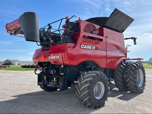 Image of Case IH 8250 equipment image 2
