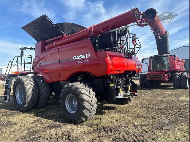 Image of Case IH 8250 equipment image 4