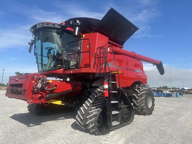 Image of Case IH 8250 equipment image 2