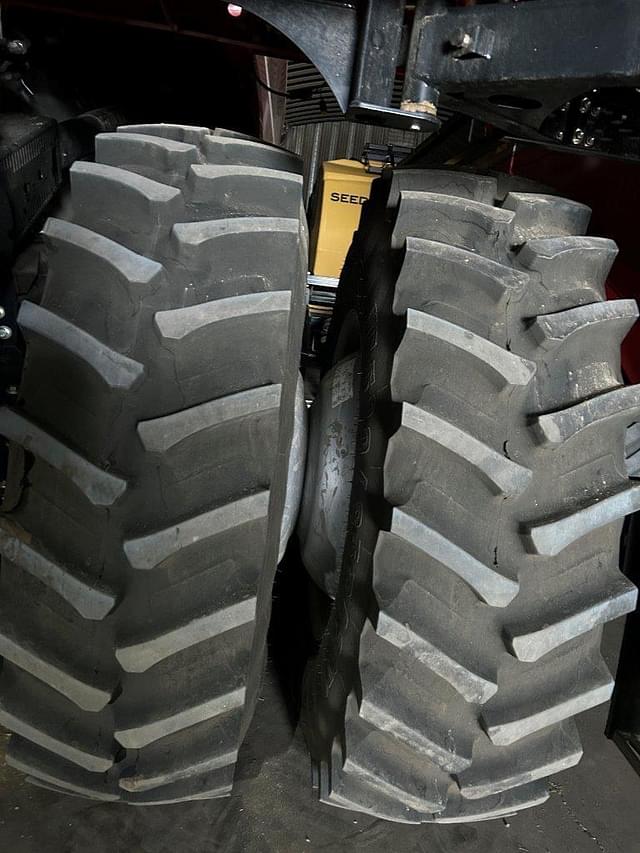 Image of Case IH 8250 equipment image 1