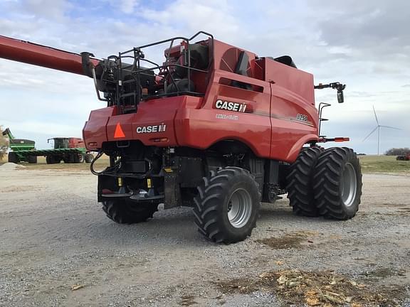 Image of Case IH 8250 equipment image 1