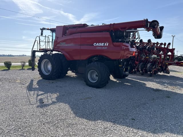 Image of Case IH 8250 equipment image 4