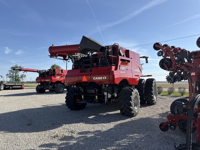 Image of Case IH 8250 equipment image 2
