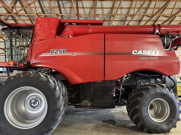 Image of Case IH 8250 equipment image 1