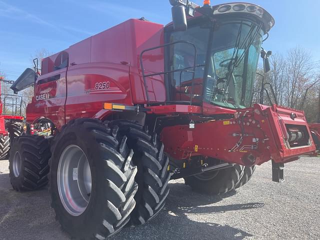 Image of Case IH 8250 equipment image 1