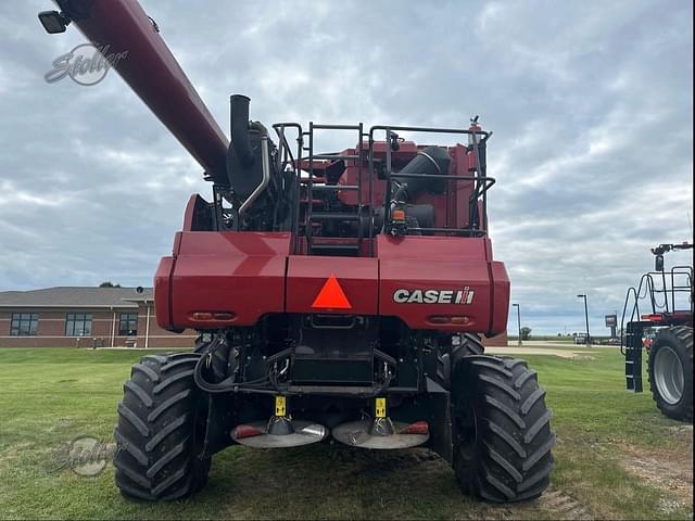 Image of Case IH 8250 equipment image 4