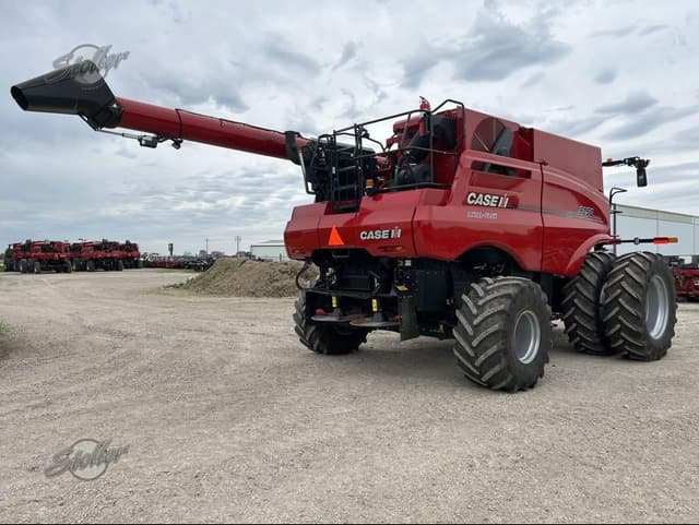 Image of Case IH 8250 equipment image 2
