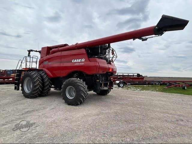Image of Case IH 8250 equipment image 4