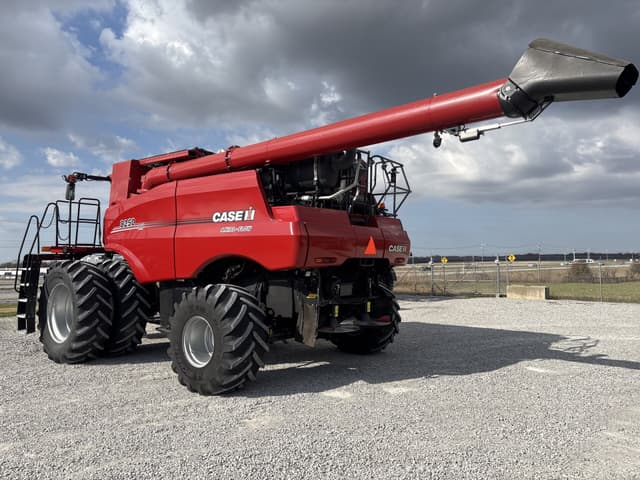 Image of Case IH 8250 equipment image 4