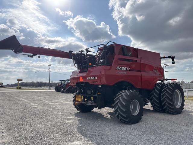 Image of Case IH 8250 equipment image 2