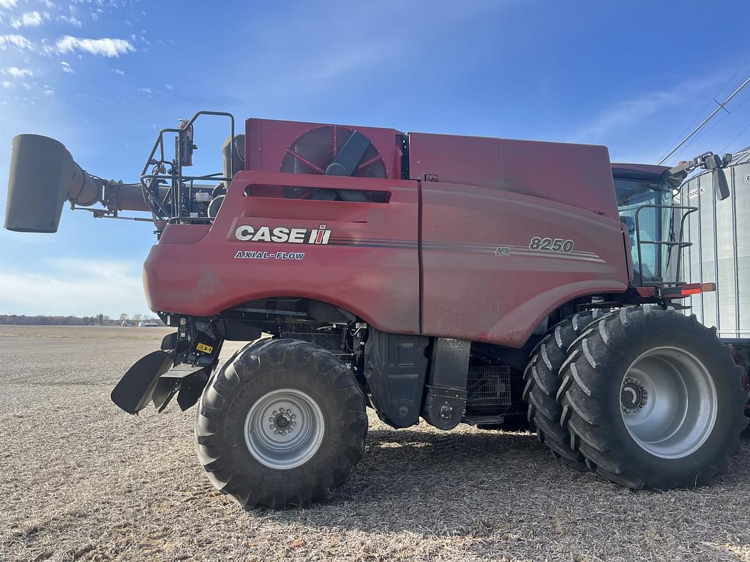 Image of Case IH 8250 Primary image