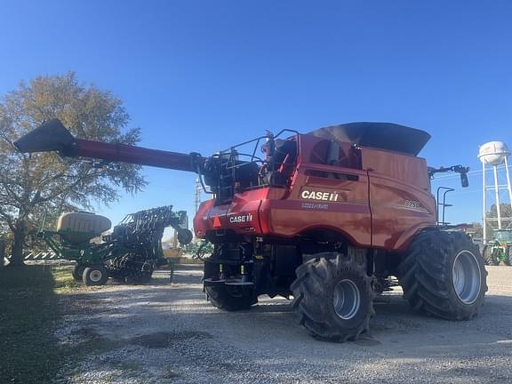 Image of Case IH 8250 equipment image 2