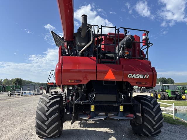 Image of Case IH 8250 equipment image 3