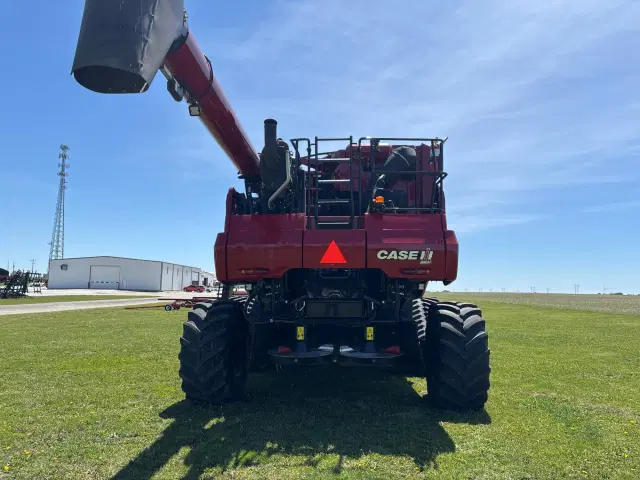 Image of Case IH 8250 equipment image 3