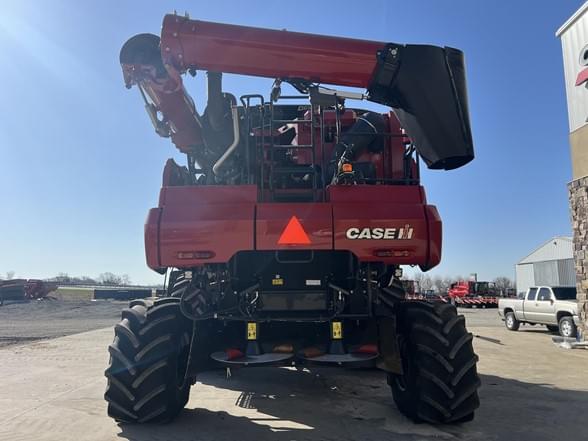 Image of Case IH 8250 equipment image 2