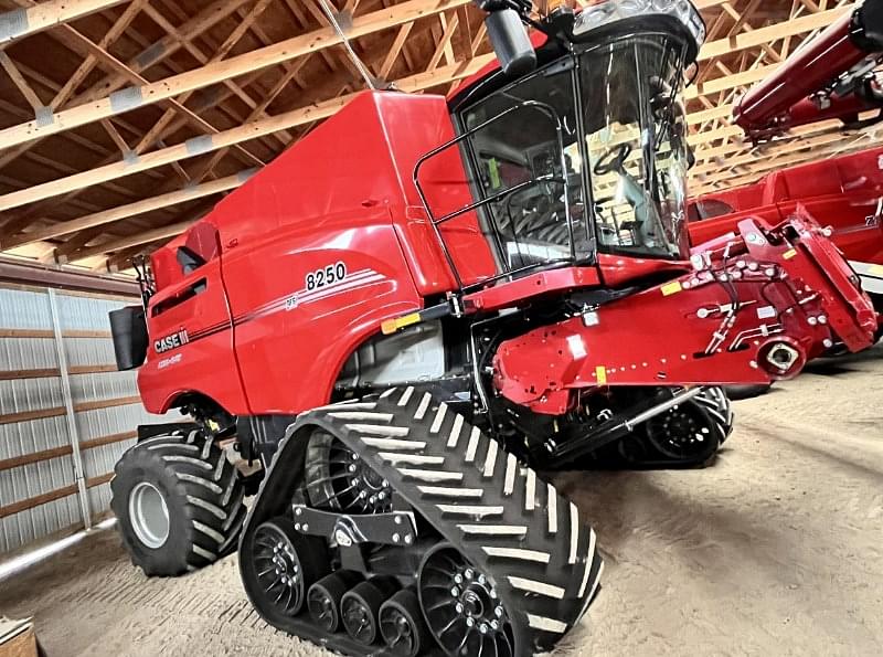 Image of Case IH 8250 Image 0