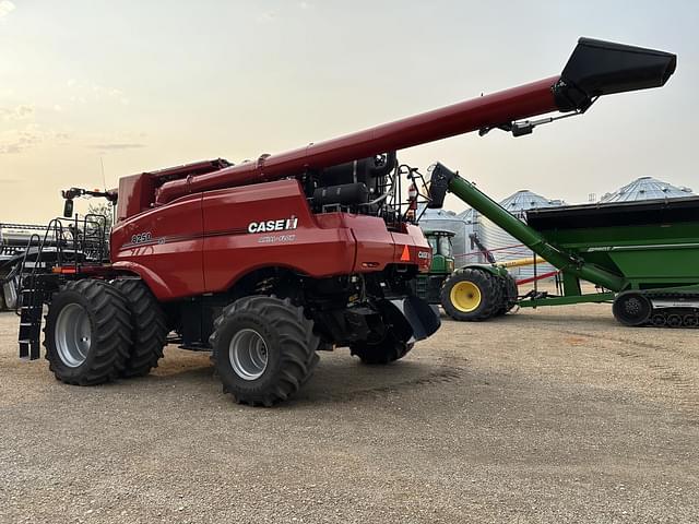 Image of Case IH 8250 equipment image 4