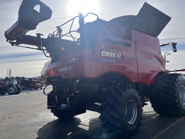 Image of Case IH 8250 equipment image 3