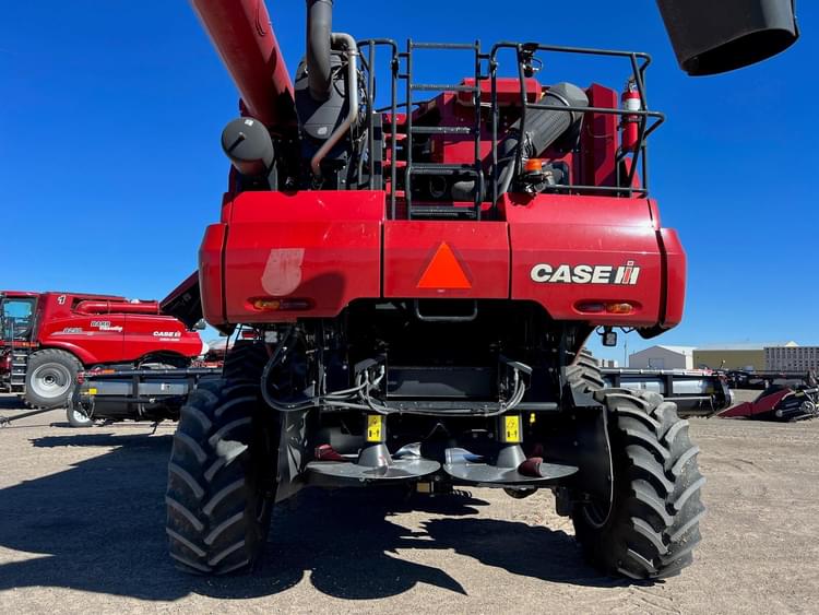 2022 Case IH 8250 Combines Class 8 for Sale | Tractor Zoom