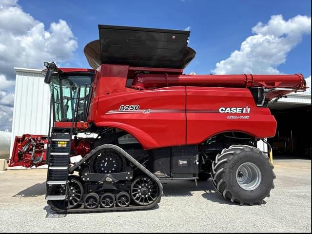 Image of Case IH 8250 equipment image 1