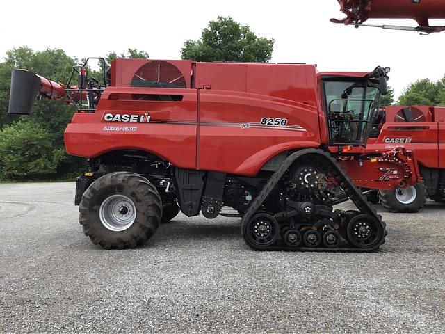 Image of Case IH 8250 equipment image 1