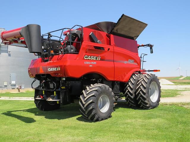 Image of Case IH 8250 equipment image 4