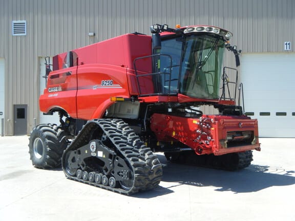 2022 Case IH 8250 Equipment Image0