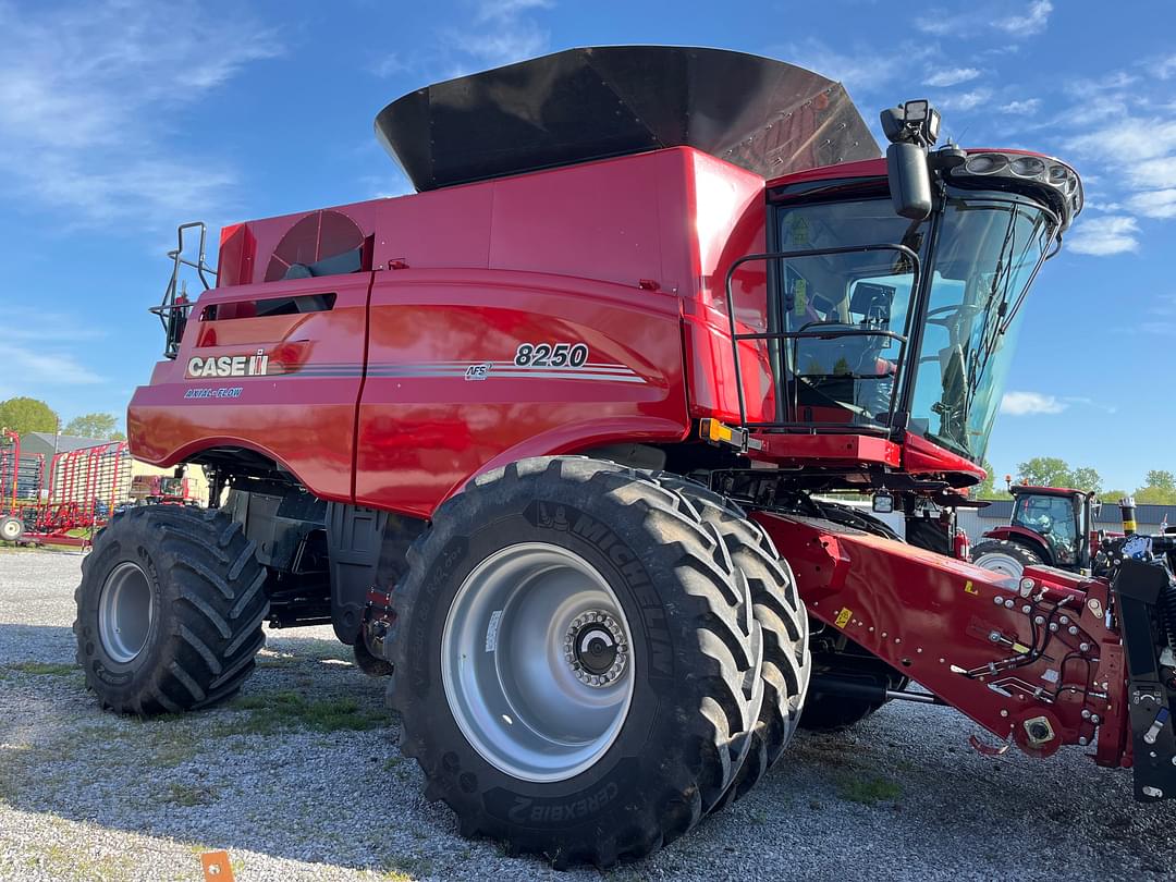 Image of Case IH 8250 Primary image