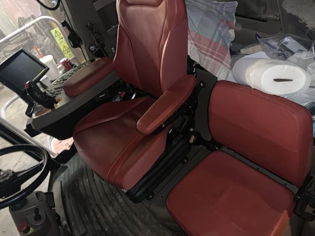 Image of Case IH 8250 equipment image 2