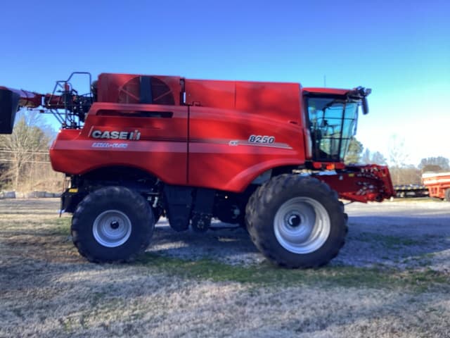 Image of Case IH 8250 equipment image 2