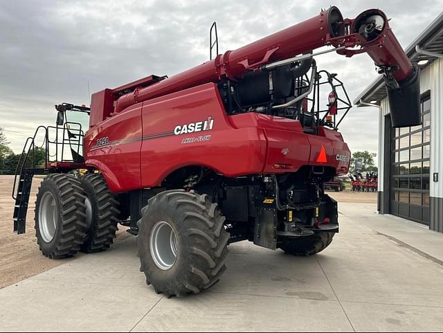 Image of Case IH 8250 equipment image 2