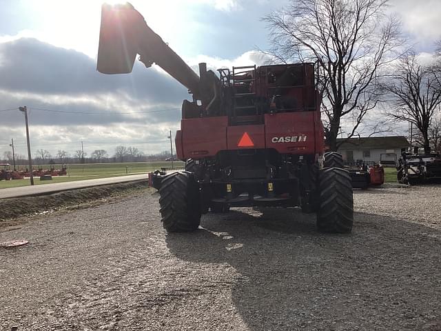 Image of Case IH 8250 equipment image 3