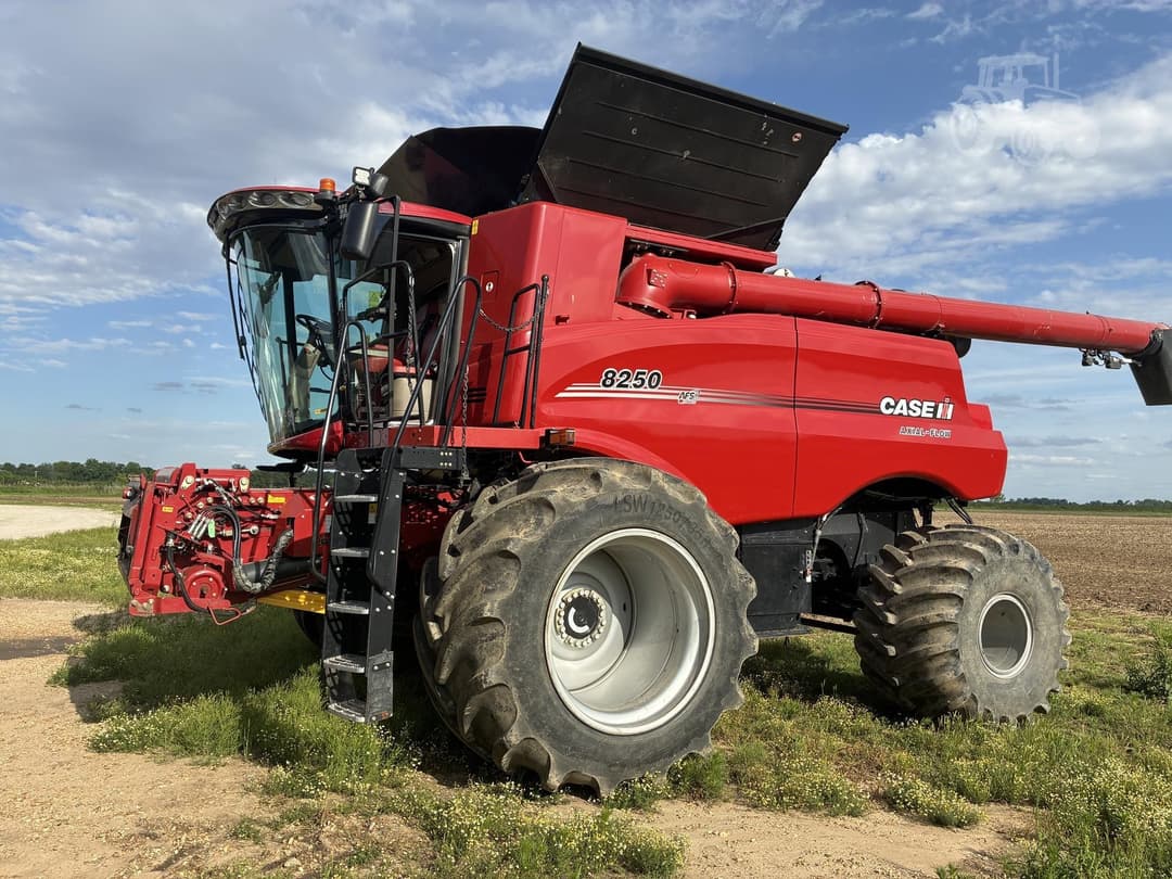 Image of Case IH 8250 Primary image