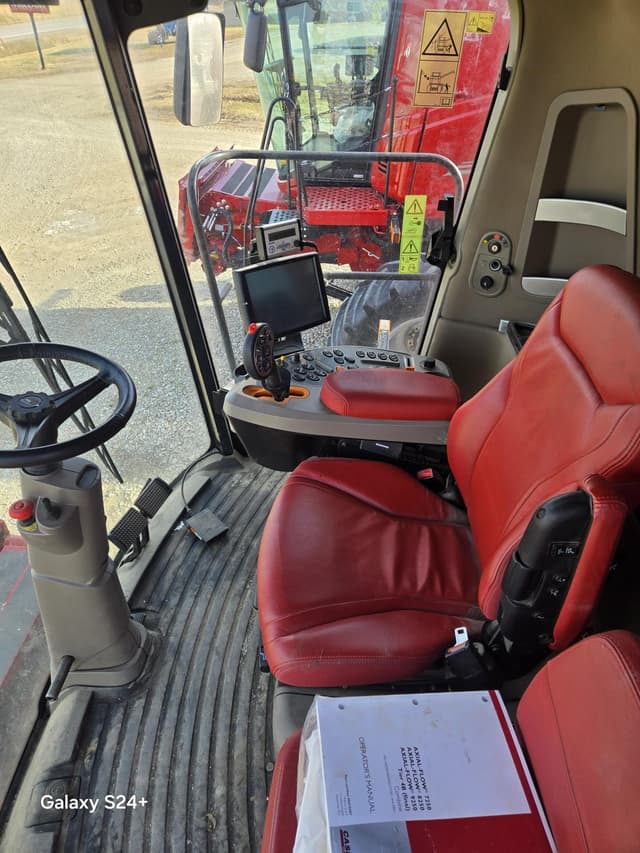 Image of Case IH 8250 equipment image 3