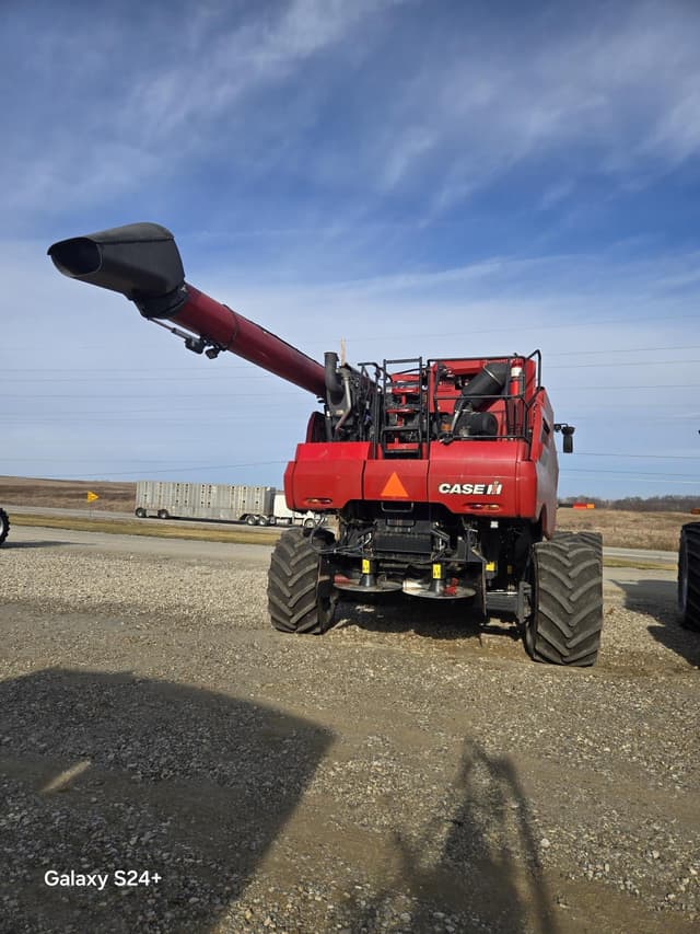 Image of Case IH 8250 equipment image 2