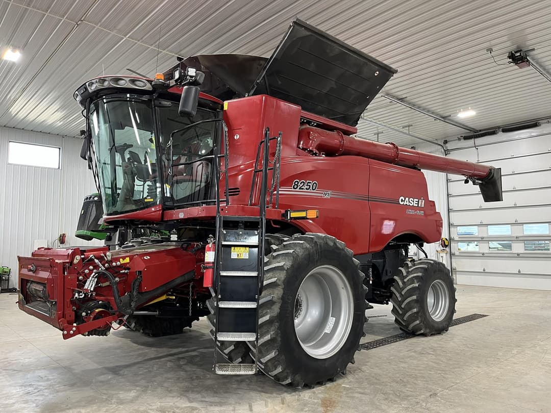 Image of Case IH 8250 Primary image