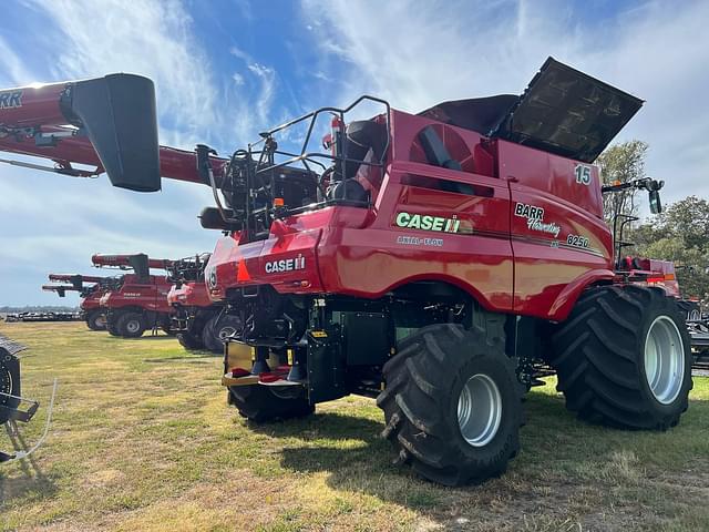 Image of Case IH 8250 equipment image 4