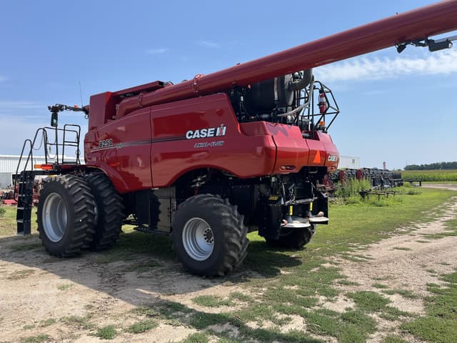 Image of Case IH 8250 equipment image 3