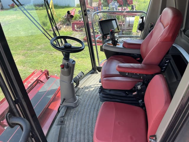 Image of Case IH 8250 equipment image 4