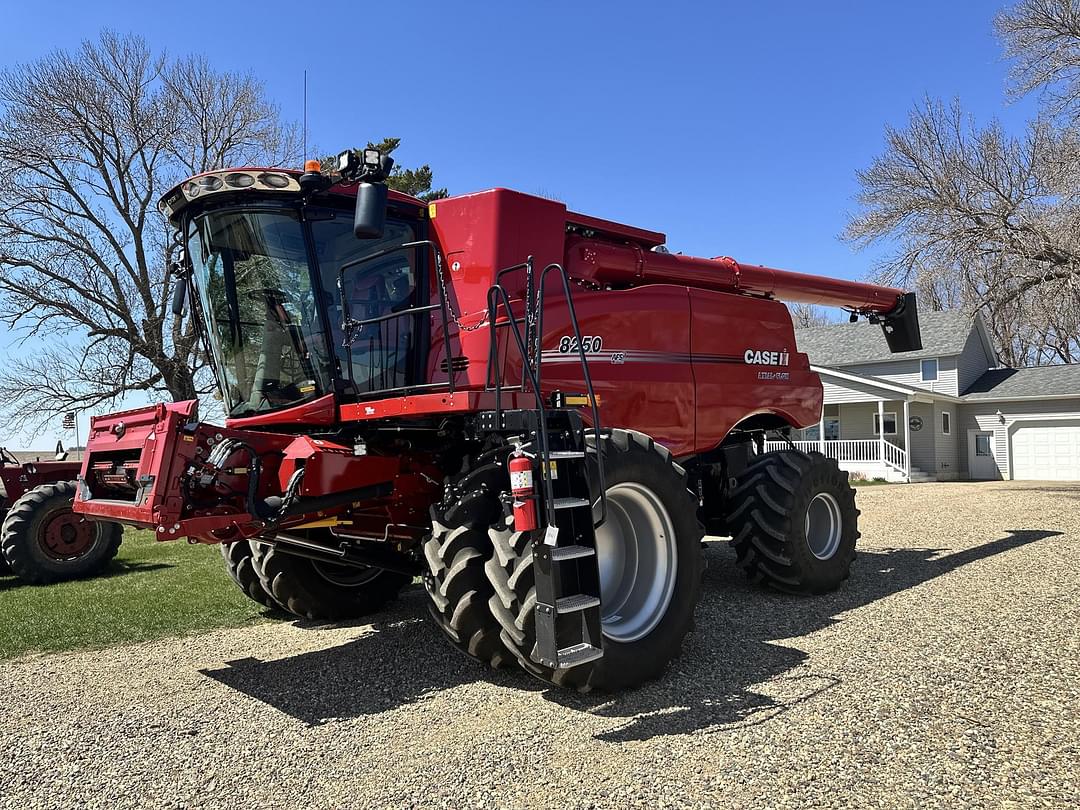 Image of Case IH 8250 Primary image