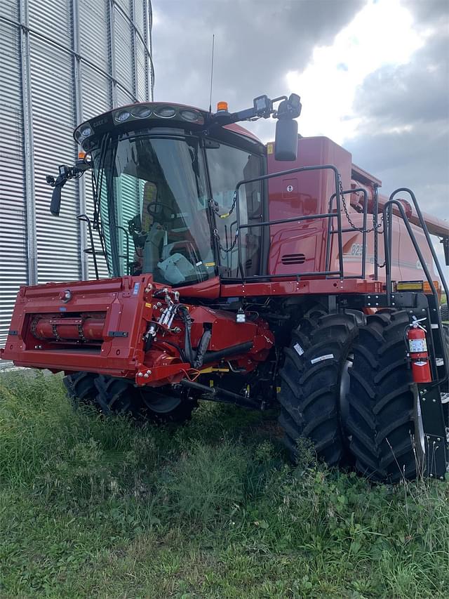 Image of Case IH 8250 equipment image 2