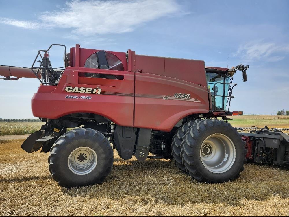2022 Case IH 8250 Equipment Image0