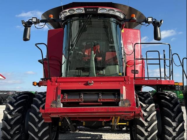 Image of Case IH 8250 equipment image 2