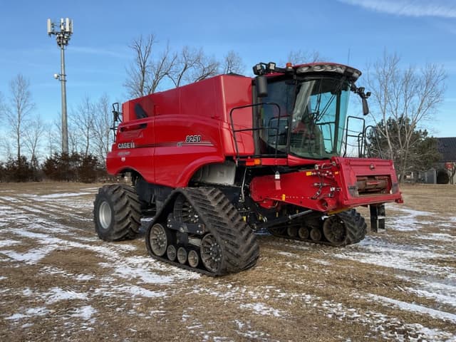 Image of Case IH 8250 equipment image 2