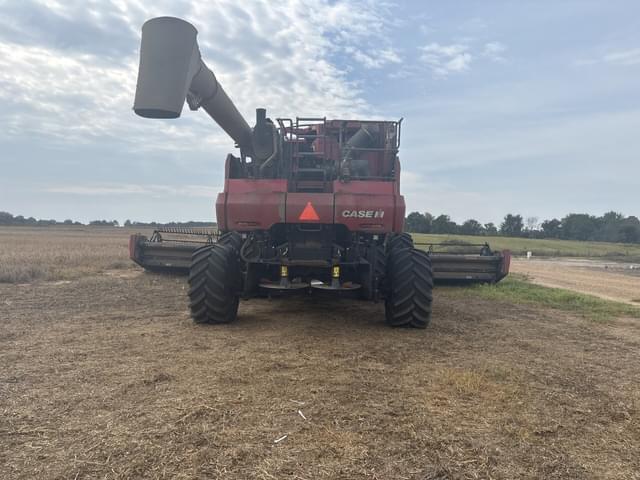 Image of Case IH 8250 equipment image 3