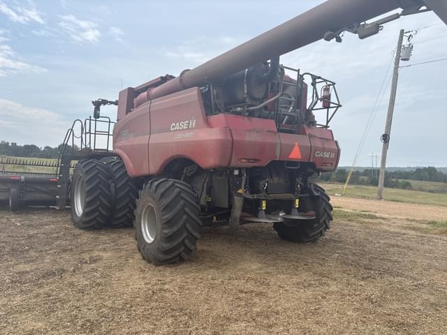 Image of Case IH 8250 equipment image 4