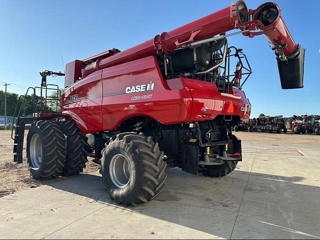 Image of Case IH 8250 equipment image 4